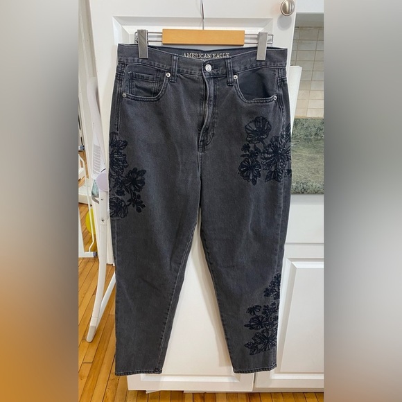 American Eagle Outfitters Denim - American Eagle Embroidered Cropped Mom Jean